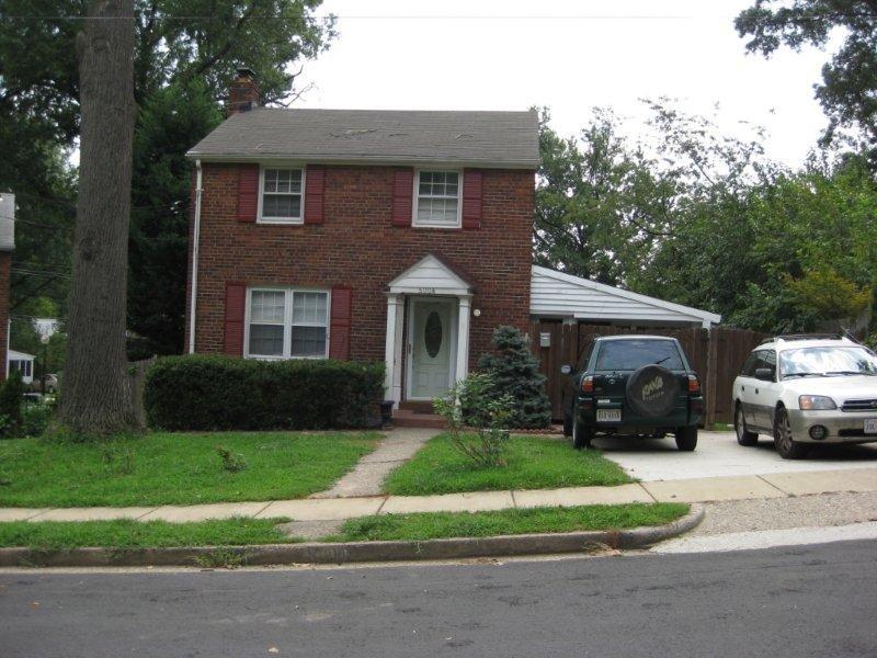 5004 12th Street South, Arlington, VA 22204 