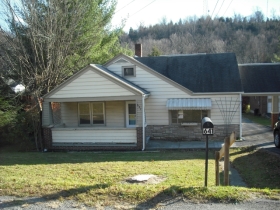 641 West Riverside, NORTH TAZEWELL, VA 24630 