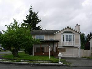 1702  S 87TH STREET, TACOMA, WA 98444 