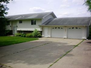 1230  LOKHORST ST, BALDWIN, WI 54002 