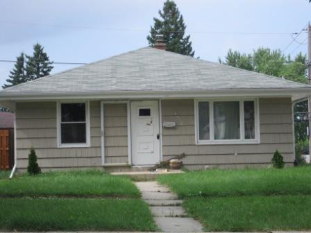 3558 East Lunham Avenue, SAINT FRANCIS, WI 53235 