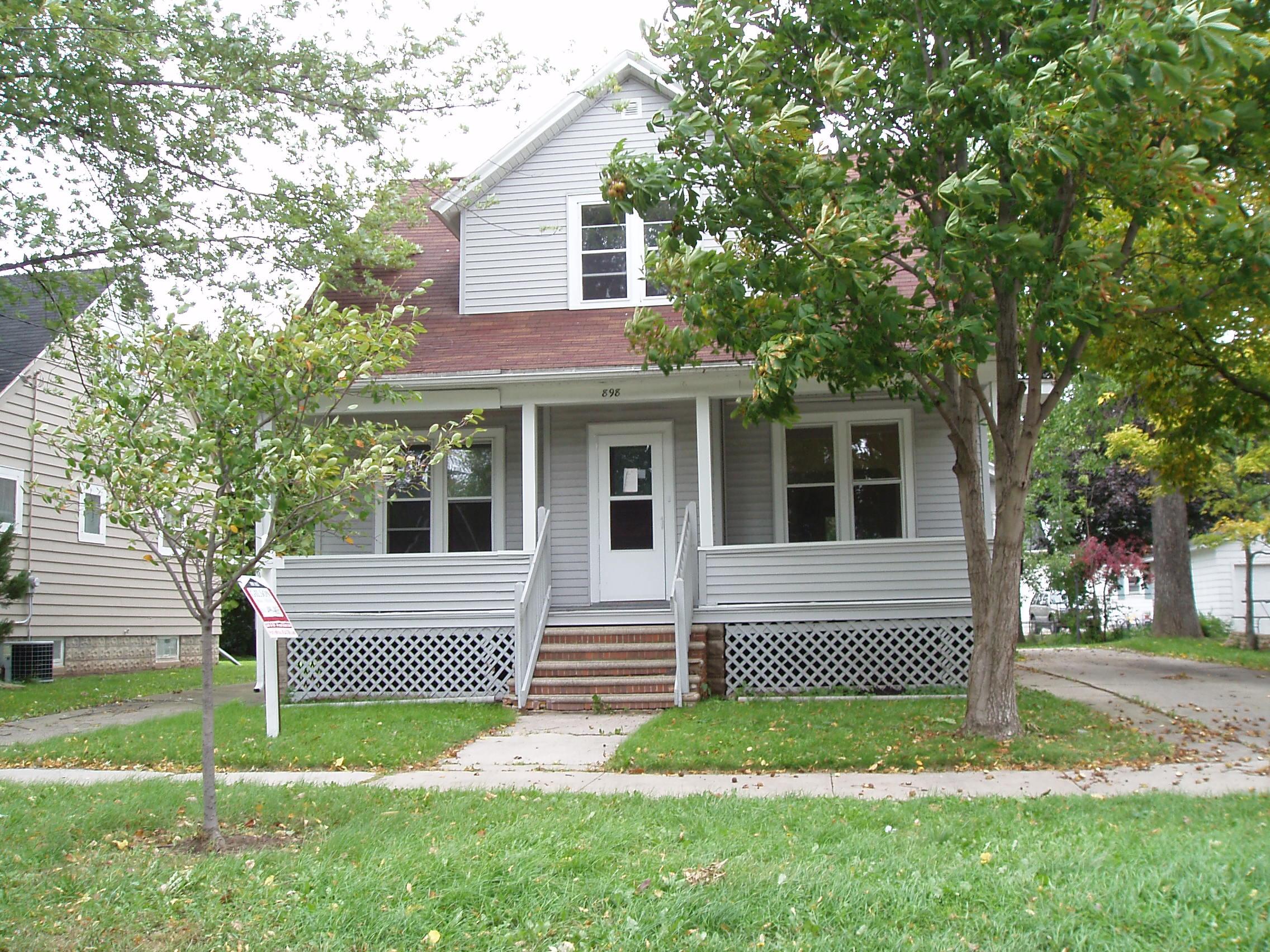 898 Division Street, GREEN BAY, WI 54303 Foreclosed Home